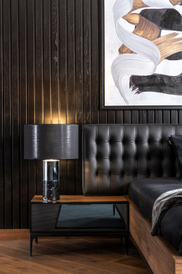 Masă de noapte de lux cu uși din sticlă maro