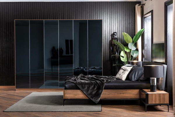 Set de mobilier pentru dormitor ideal cu pat, măsuțe de noapte și dulap în 4 părți.