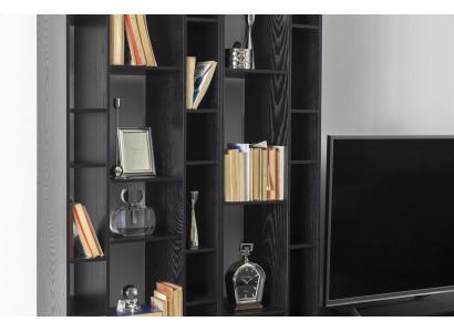 Mobilier de perete negru cu depozitare deschisă pentru living