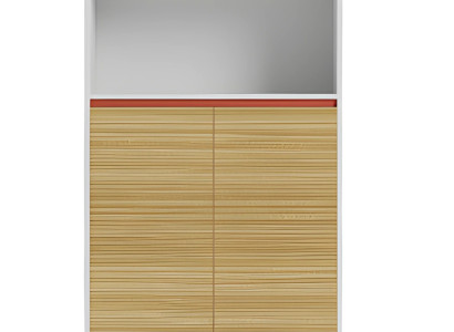 Birou modern cu rafturi din lemn și accente roșii într-un design elegant