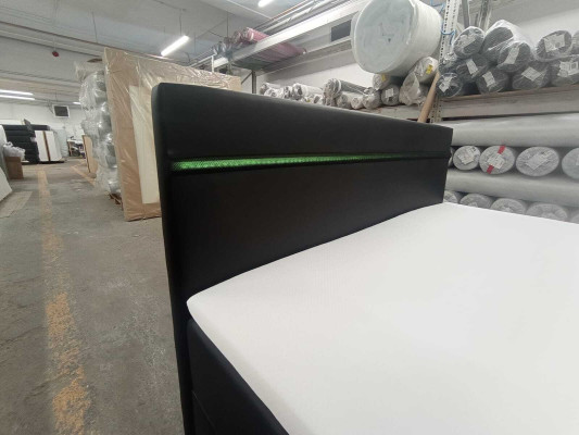 Luxus Bett Design Textil Betten Polster Einrichtung 180x200cm Schlafzimmer Möbel