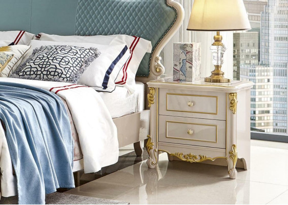 Luxus Klassisches Schlafzimmer Set 3tlg. Bett x2 Nachttischen Massivholz