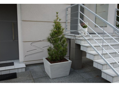 Blumenkübel Pflanz Kübel Dekoration Garten Natur Vasen Blumentöpfe Figur