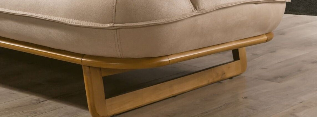 Moderne Beige Couch Designer Dreisitzer Wohnzimmer 3-Sitzer Edles Sofa