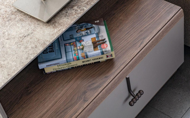 Beiger Schreibtisch Luxuriöser Bürotisch Wandschrank Computertisch Set