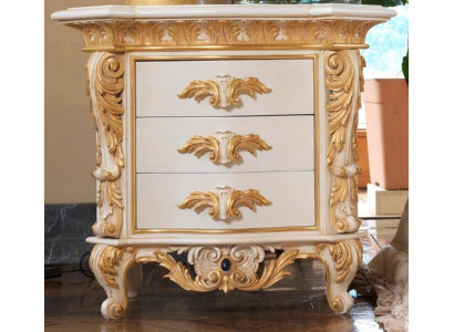 Luxus Nachttisch mit geschnitztem Muster