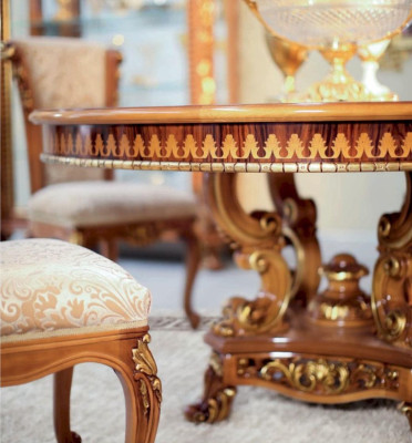 Luxus Esszimmerstuhl Stuhl Esszimmer Sessel Sitzer Gold Stühle Barock