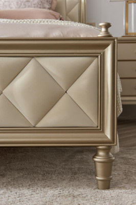 Klassisches Bett Doppelbett Desginer Leder Hotel Polster Betten Textil Ehe