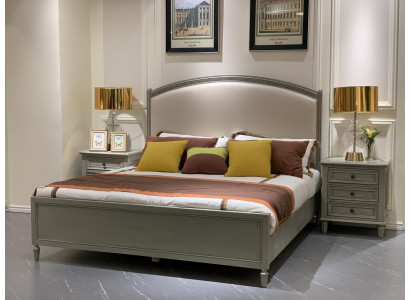 Premium Doppelbett im klassischen Design in Grau mit beiger Lederausstattung