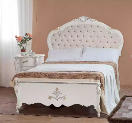 Komplettes Schlafzimmer Set Bett Nachttische Kleiderschrank Hocker 8tlg