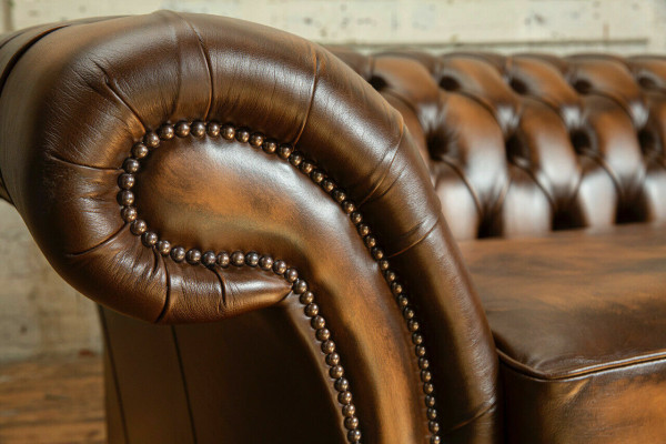 Chesterfield Sofa 4 Sitzer Wohnzimmer Couch Couchen Polster Sofas Neu XXL Big