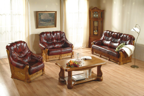 Klassische Dreisitzer Couch Couch Polster Sofa 3 Sitzer Leder Deko Couchen