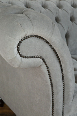 Sofa Chesterfield 2 Sitzer Couch Polster Sitz Textil Stoff Samt Couchen Sofas
