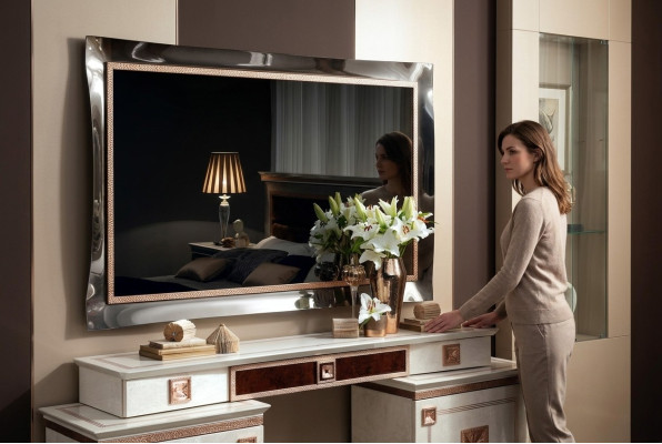 Klassischer Design Spiegel Wohnzimmer Anrichte Dielen Holz Rahmen Barock Rokoko