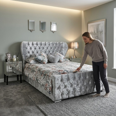 Chesterfield Design Samt Bett Luxus Textil Betten Schlafzimmer Doppel 200x200cm