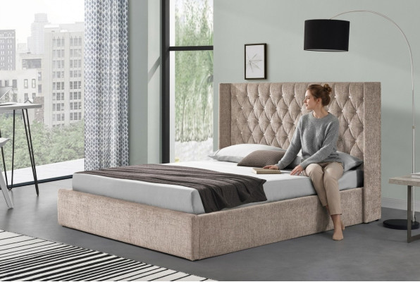 Chesterfield Bett Design Schlafzimmer Englisches Betten 180x200cm Textil