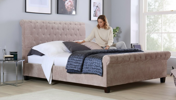Chesterfield Design Samt Bett Luxus Textil Betten Schlafzimmer Doppel 160x200cm