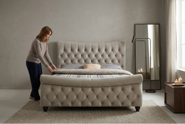 Schwarzes Chesterfield Hotel Doppelbett Schlafzimmer Polster Luxus Möbel