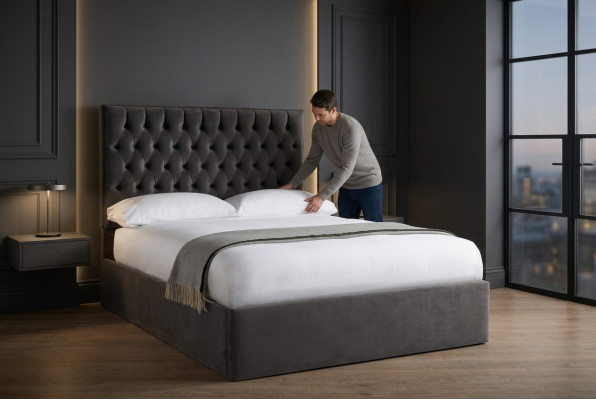 Chesterfield Grau Luxus Samt Textil Bett Doppel Design 180x200cm Betten Neu