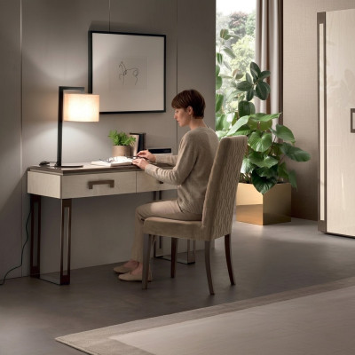 Design Schreibtisch Luxus Büro Möbel Tisch Schreibtische Italienische Tische Neu