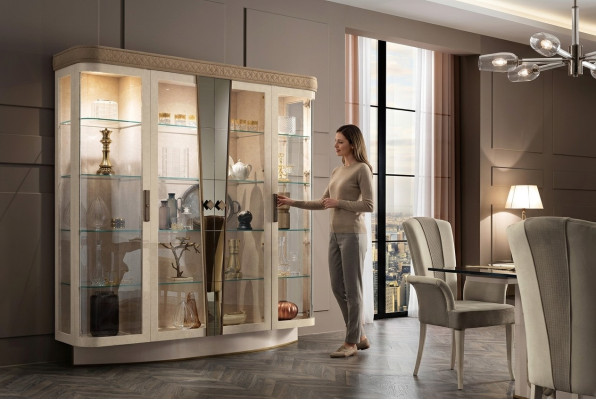 Vitrinen Wohnzimmer Schränke Anrichte Schrank Klassische Vitrine Regal Glas Neu