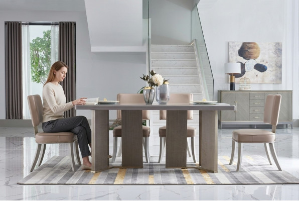 Komplette Esszimmer Garnitur Tisch + 4x Lehnstuhl Stühle Luxus Essgruppe
