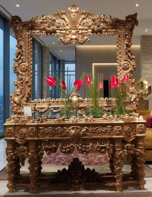 Konsolen Sideboard Tisch Kommode Echtholz Schnitzerei Spiegel Antik Stil Italien
