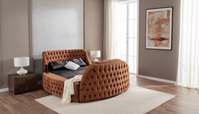 Chesterfield Bett Polster Design Luxus Betten Hotel Braun mit TV Fernseher