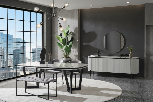 Modern Esszimmer Set Besteht aus Esstisch 4x Stühle und Anrichte Spiegel