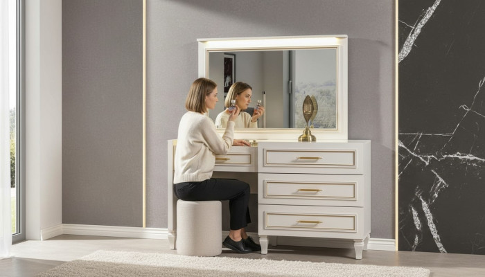 Edle Schlafzimmer Möbel Weißer Schminktisch Spiegel Polsterhocker 3tlg