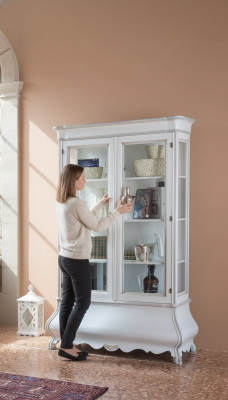 Klassische Wohnzimmermöbel Weiße Holzvitrine Wohnzimmermöbel Schrank