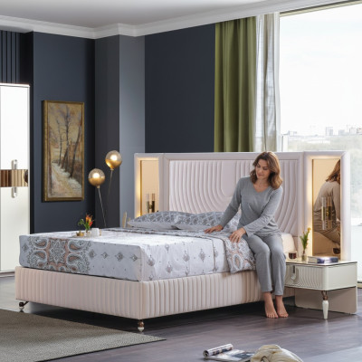 Luxus Schlafzimmer Set Bett + 2x Nachttische Holz Komplettes Modern 
