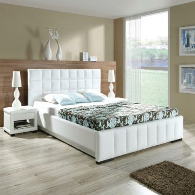 Ein luxuriöses Designerbett in einem anspruchsvollen zeitgenössischen Stil von höchster Qualität